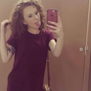 Meet your Posher, Madeline